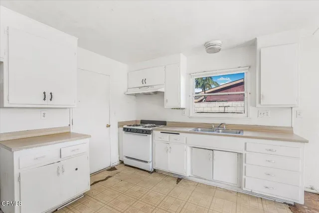 $630,000 | 1820 Claremont Drive, Oxnard, CA 93035