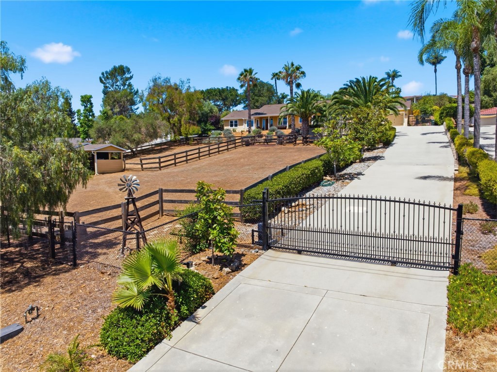 3839 Forbell Place Fallbrook, CA 92028 - Photo 11 of 98