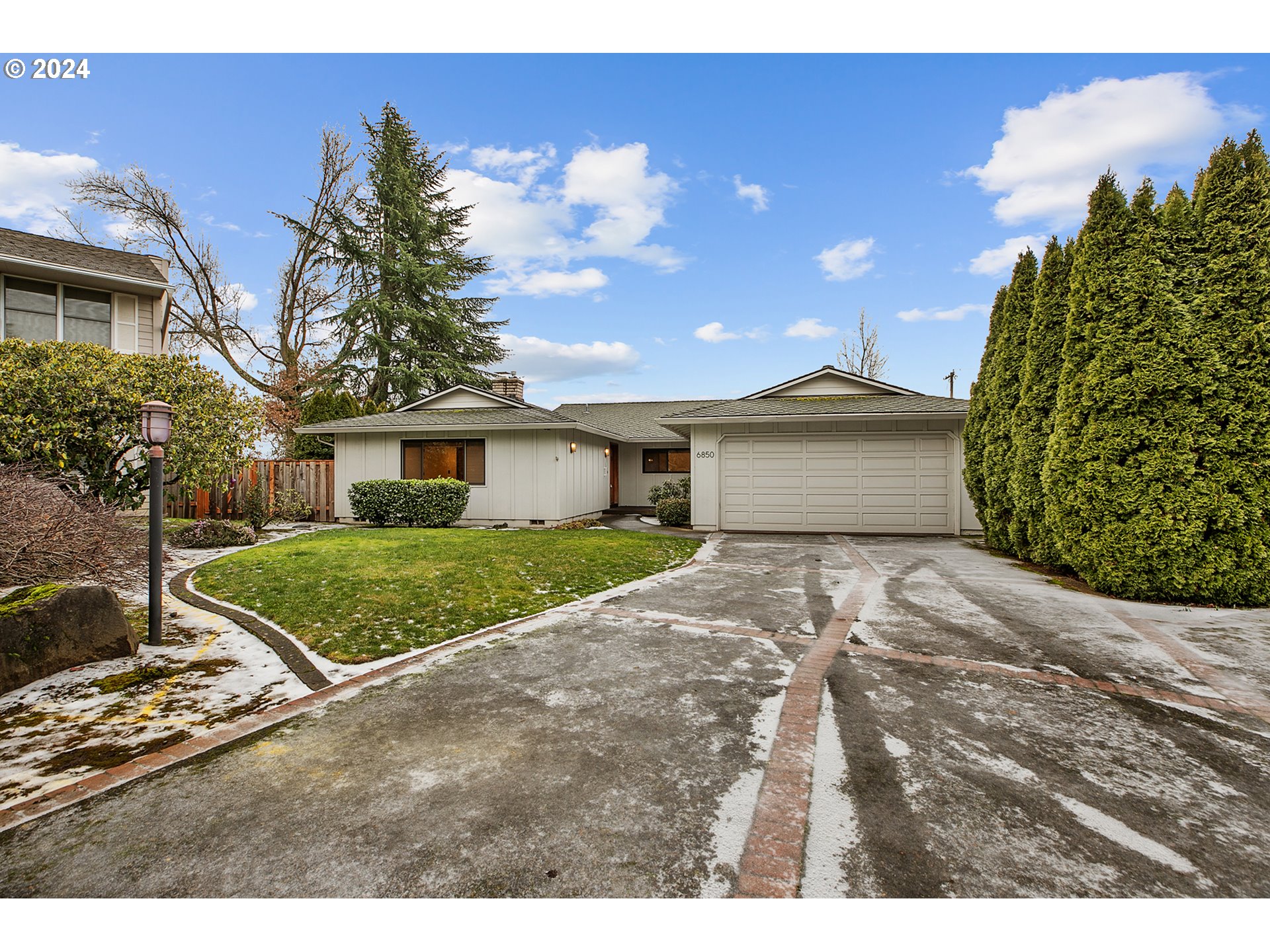 6850 Southwest Molalla Bend Road Wilsonville, OR 97070 - Photo 1 of 47 Gallery Image 1