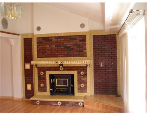 56 Smithwheel Road Old Orchard Beach, ME 04064 - Photo 3 of 3 Den/Family/Great Room.