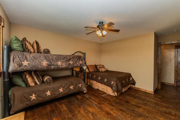 $8,183,300 | 817 County Road 130, Talpa, TX 76882