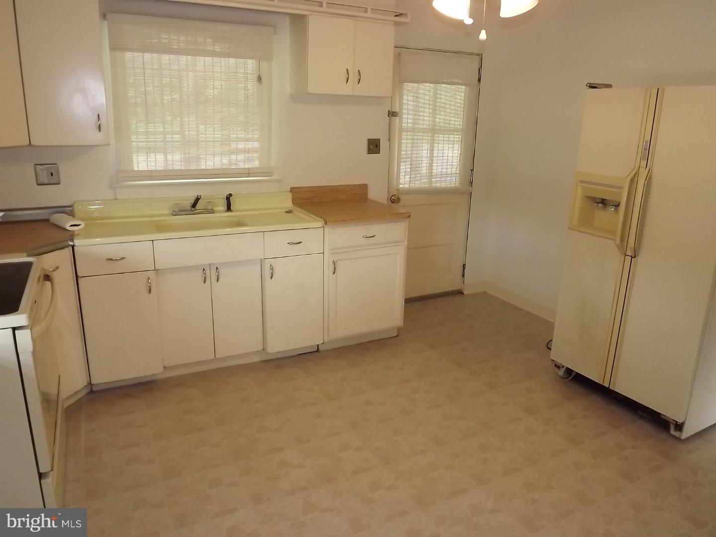 15 Quinton Hancocks Bridge Road Quinton, NJ 08079 - Photo 5 of 16