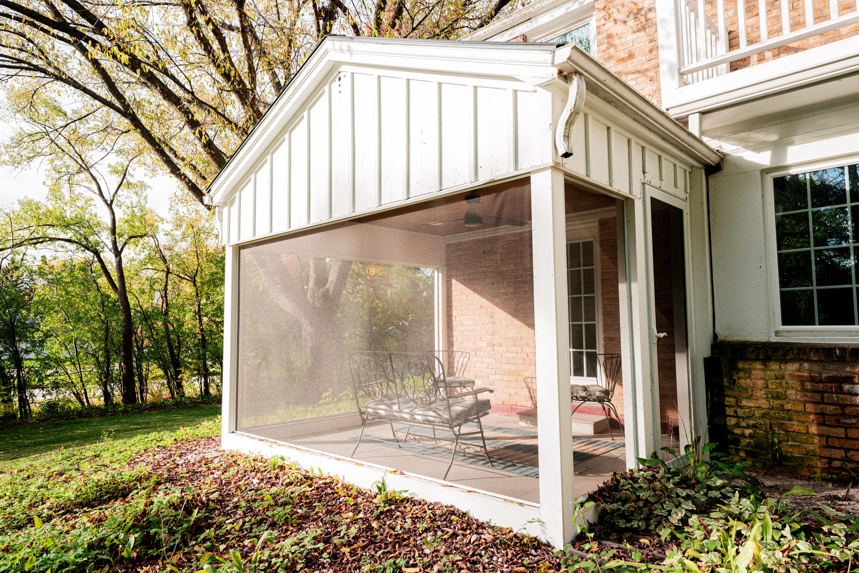 540 Crystal Lane Elm Grove, WI 53122 - Photo 11 of 77 RealEstate-130