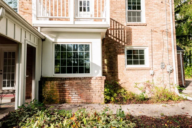 $479,000 | 540 Crystal Lane, Elm Grove, WI 53122