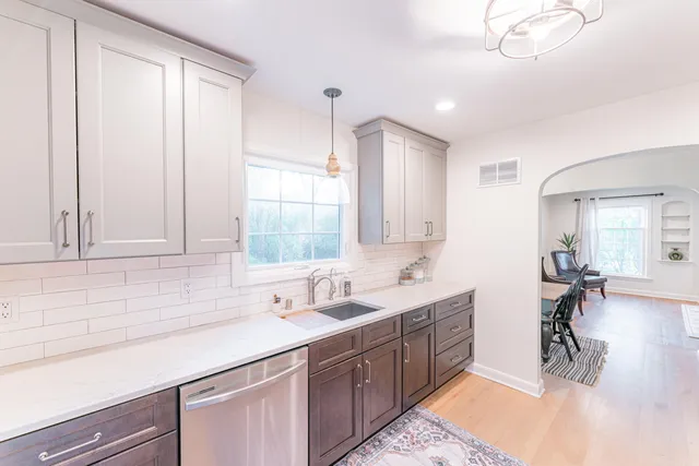 $479,000 | 540 Crystal Lane, Elm Grove, WI 53122