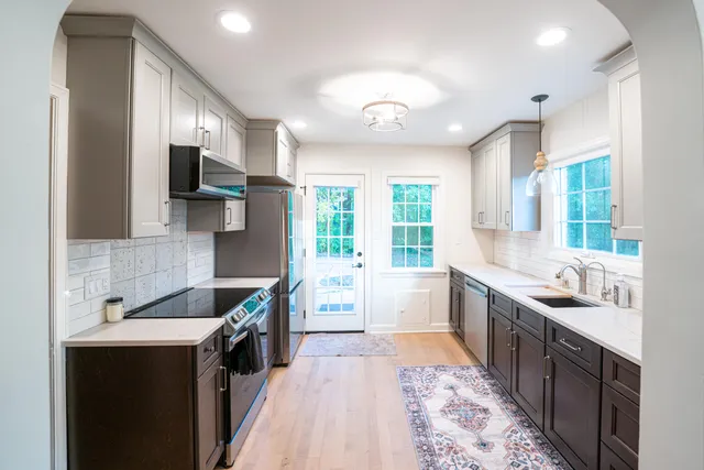 $479,000 | 540 Crystal Lane, Elm Grove, WI 53122