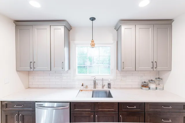 $479,000 | 540 Crystal Lane, Elm Grove, WI 53122