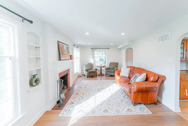 $479,000 | 540 Crystal Lane, Elm Grove, WI 53122