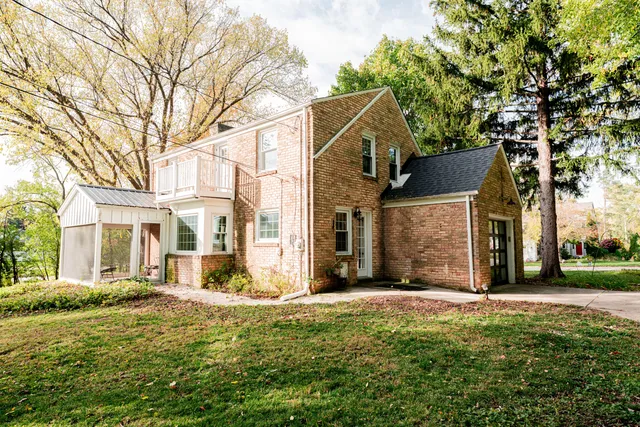 $479,000 | 540 Crystal Lane, Elm Grove, WI 53122