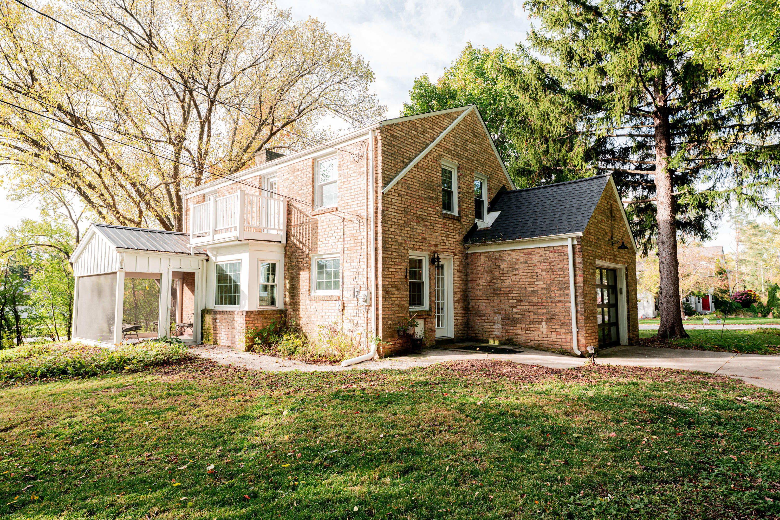 540 Crystal Lane Elm Grove, WI 53122 - Photo 5 of 77 RealEstate-126