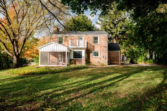 $479,000 | 540 Crystal Lane, Elm Grove, WI 53122