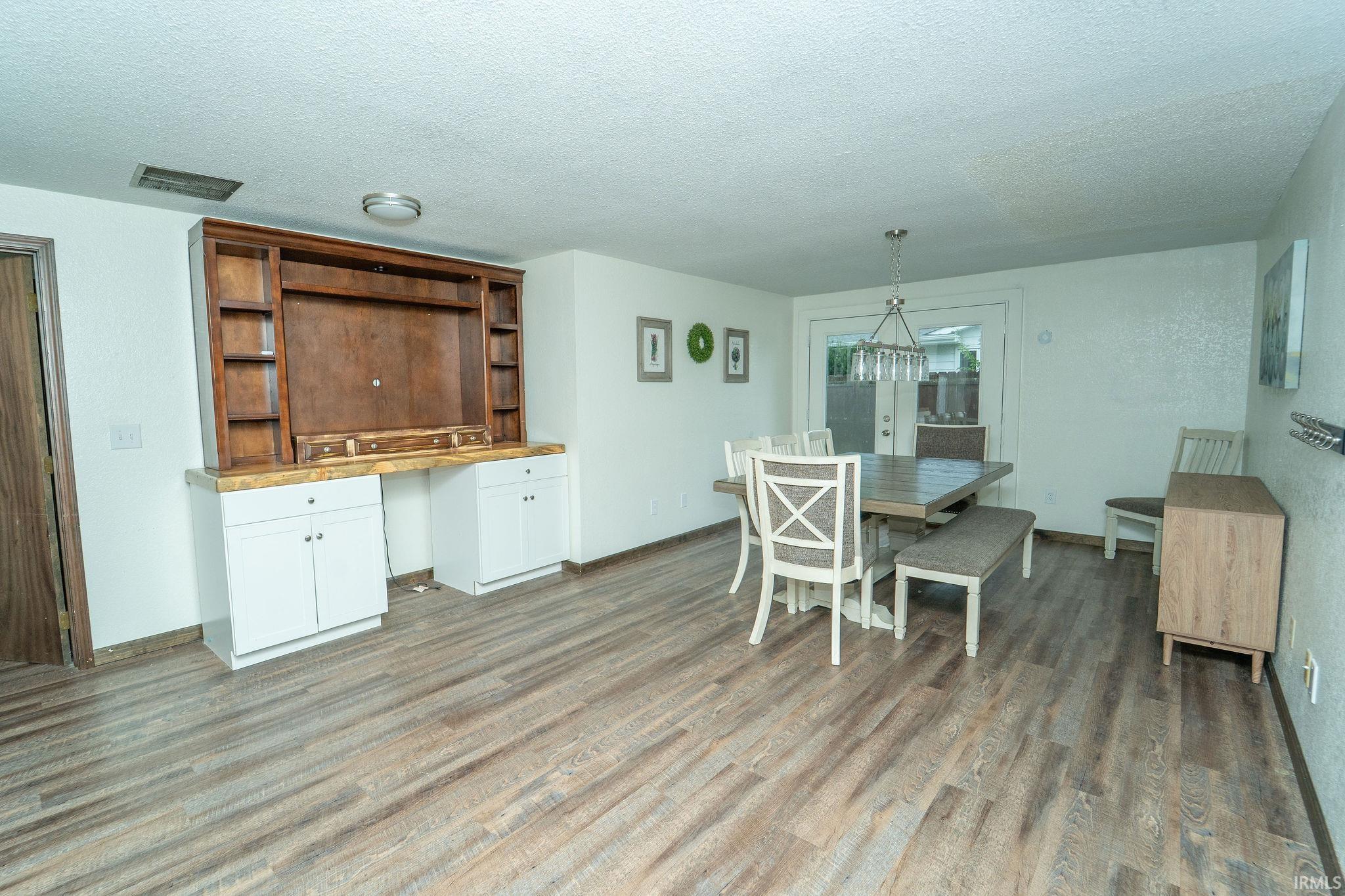 312 West Roe Street Ossian, IN 46777 - Photo 11 of 41 Gallery Image 11