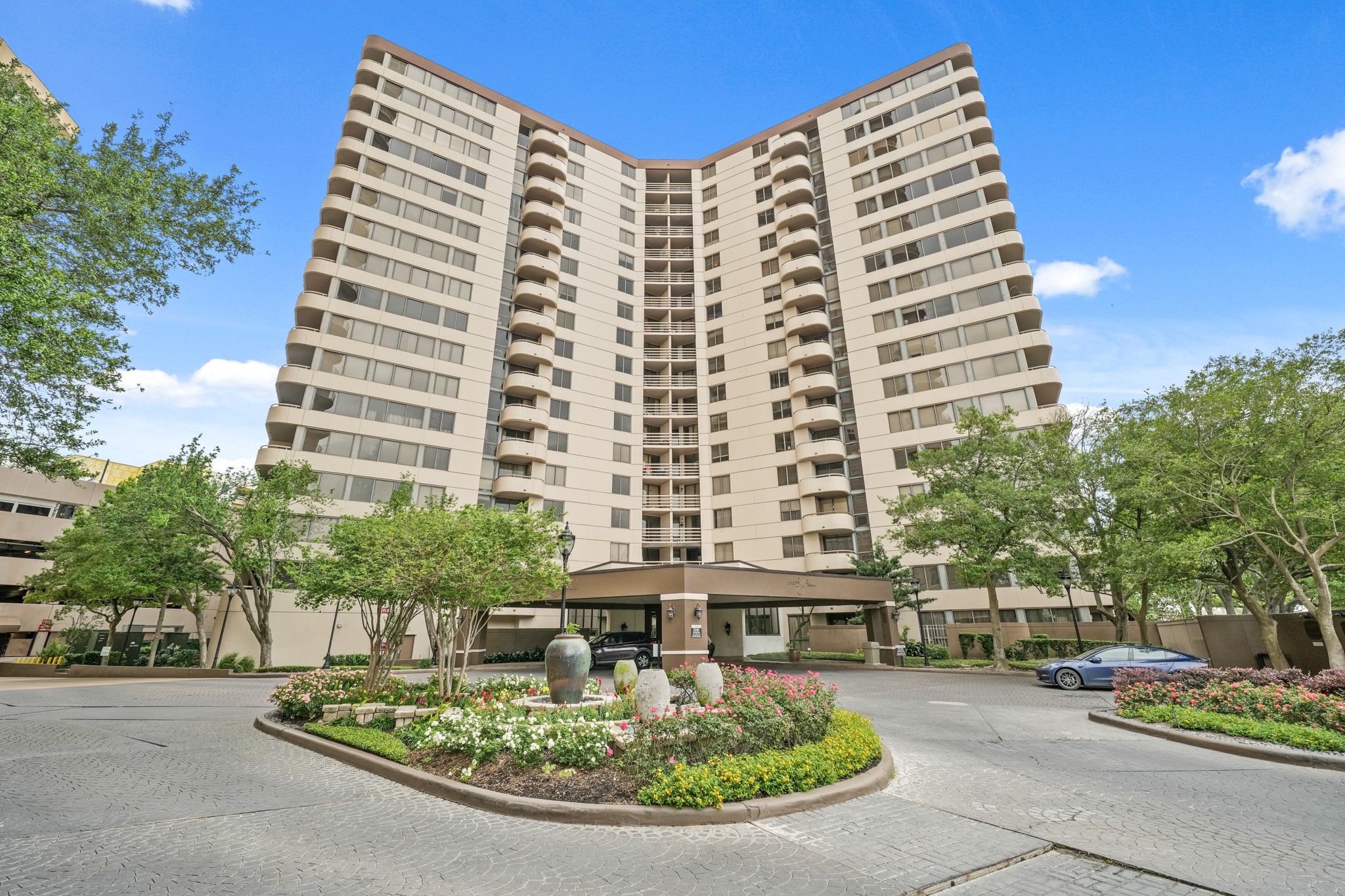 3525 Sage Road, Unit 404 Houston, TX 77056 - Photo 15 of 15