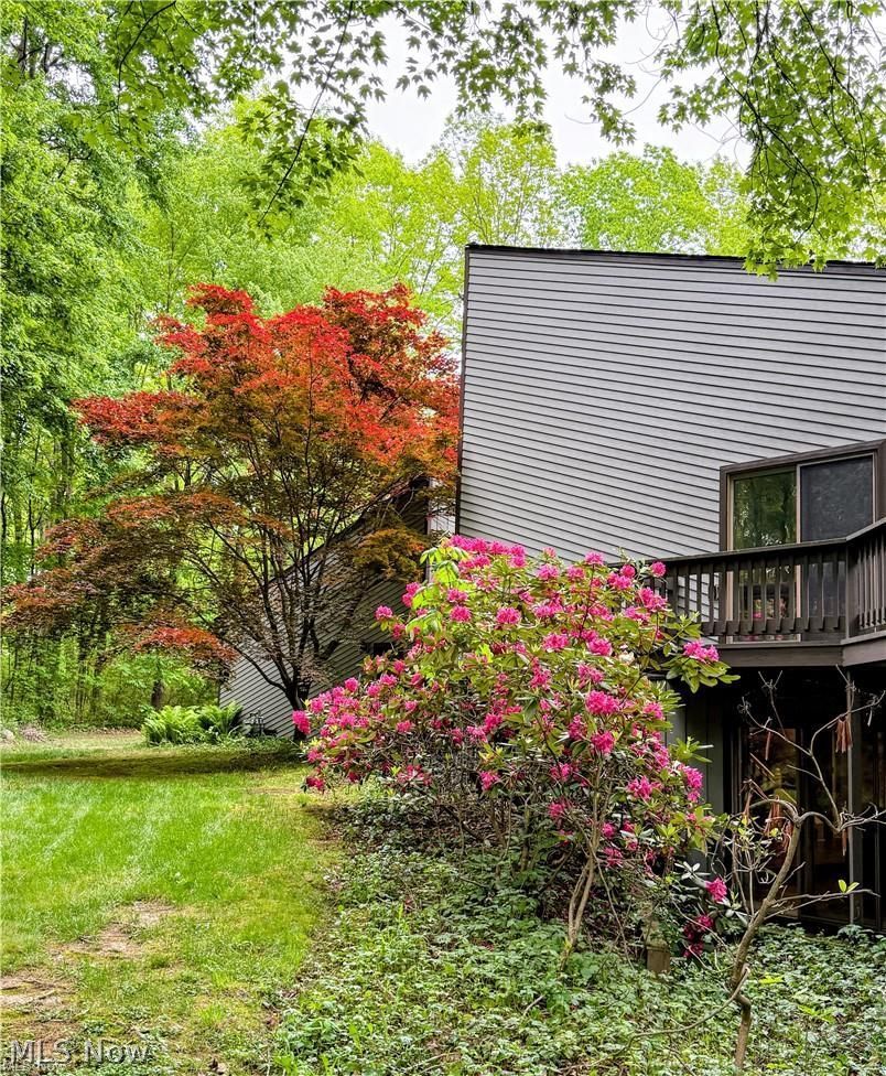 2252 Valley Wood Road Akron, OH 44333 - Photo 5 of 50 Side