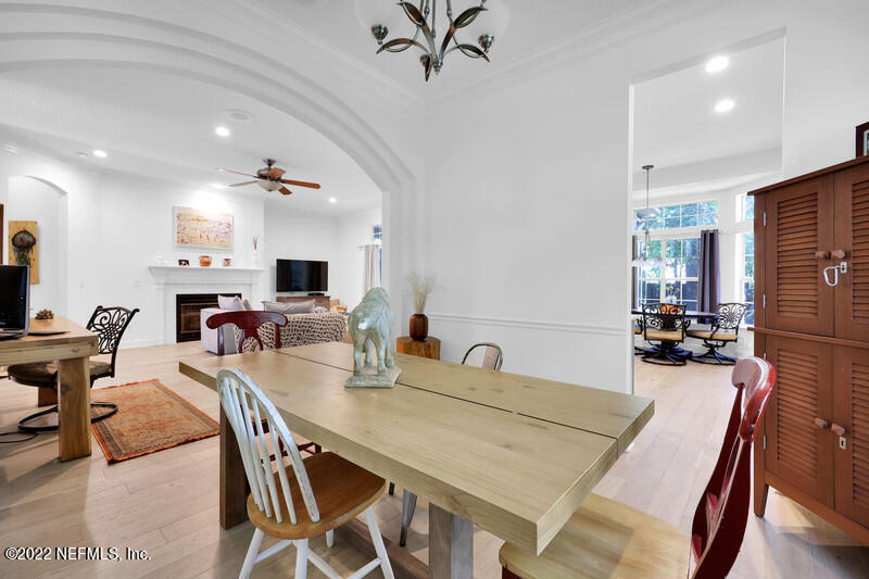 492 Big Tree Road Ponte Vedra Beach, FL 32082 - Photo 8 of 32 a view of a dining room with furniture