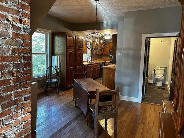 $199,999 | 29 South Washington Street, Delaware, OH 43015