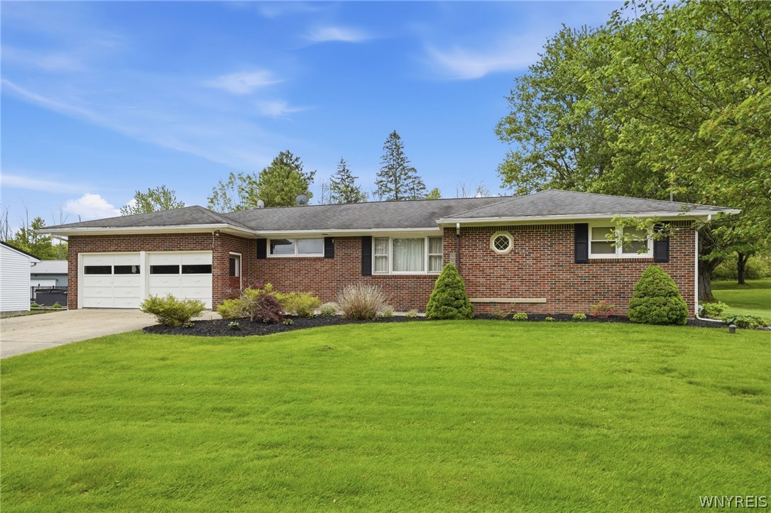 5676 Homestead Road Boston, NY 14075 - Photo 2 of 47
