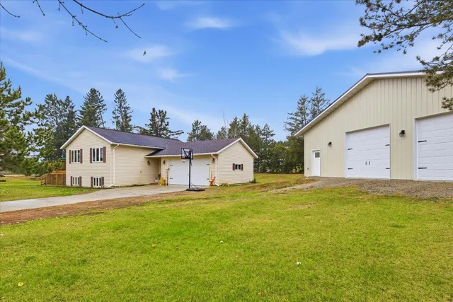 $349,900 | 2157 Oak Ridge Road Southwest, Bemidji, MN 56601