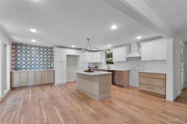 $360,000 | 495 South Lake Drive, Cape Girardeau, MO 63701