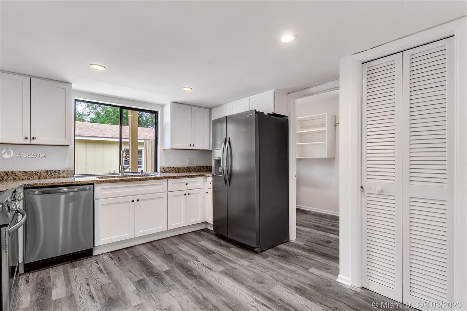 16886 97th Way North Jupiter, FL 33478 - Photo 9 of 37