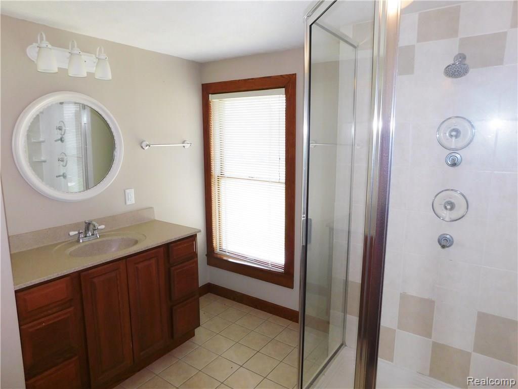 830 East Grand River Road Fowlerville, MI 48836 - Photo 11 of 20