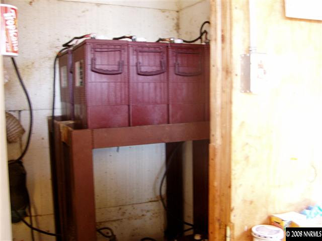 1000 Flagstone Road Reno, NV 89510 - Photo 7 of 8 a view of a door with a bathroom