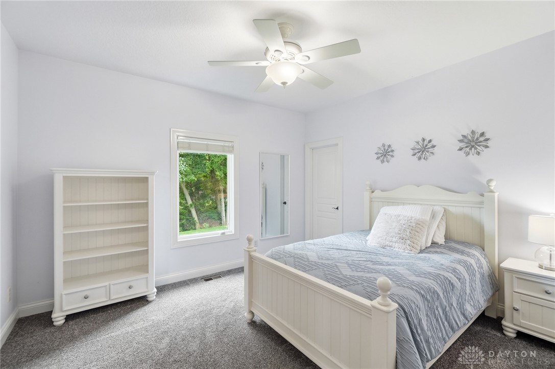 8010 Country Brook Court Springboro, OH 45066 - Photo 25 of 47
