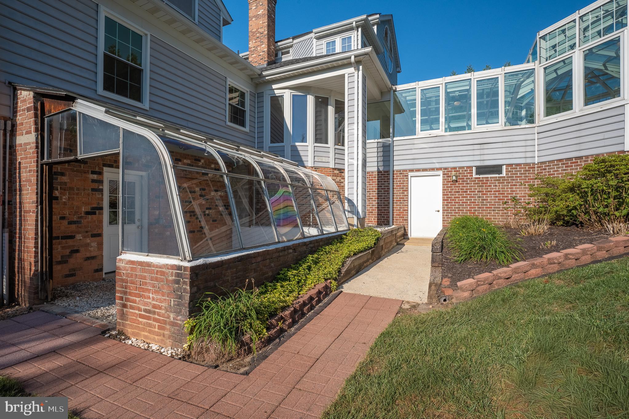 13000 Brandon Way Road Gaithersburg, MD 20878 - Photo 114 of 117 Greenhouse in backyard