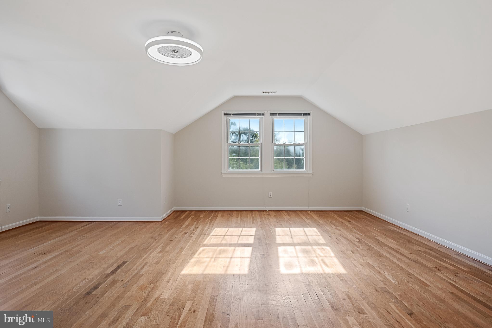 13000 Brandon Way Road Gaithersburg, MD 20878 - Photo 59 of 117 Bedroom 1 with high ceilings