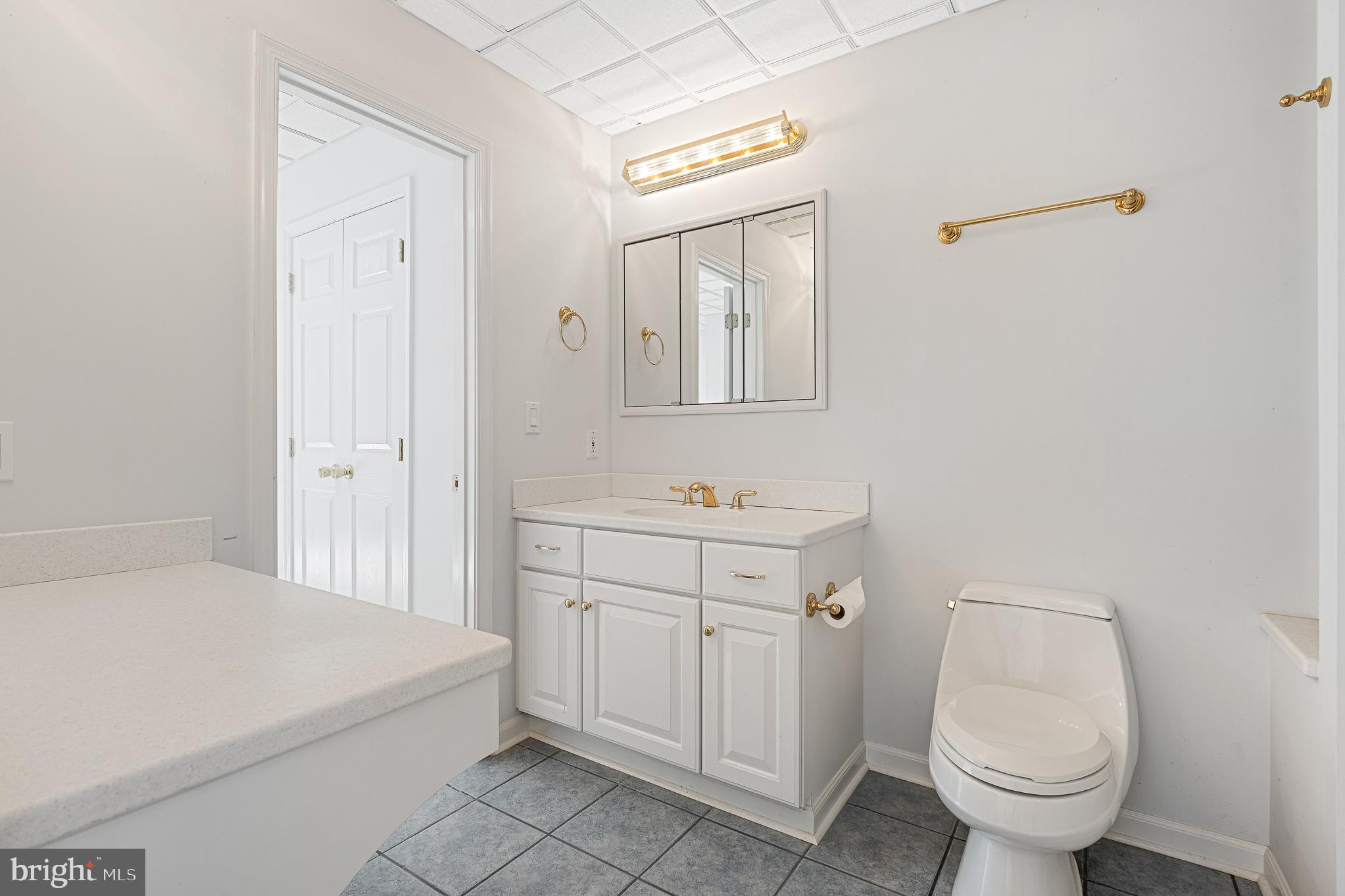 13000 Brandon Way Road Gaithersburg, MD 20878 - Photo 84 of 117 Downstairs bathroom