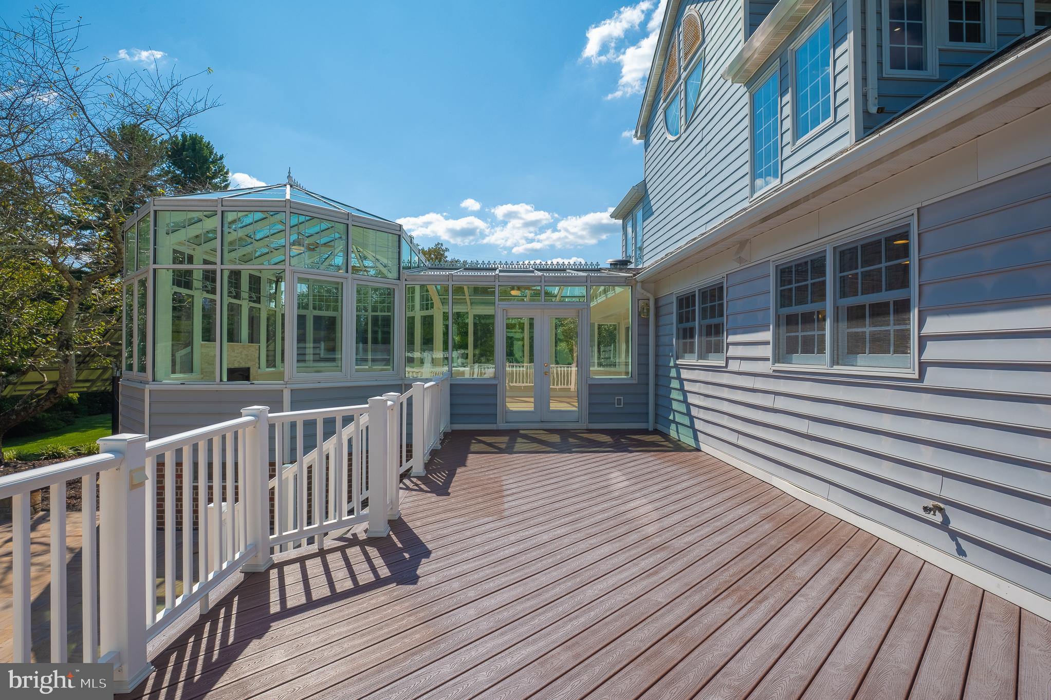 13000 Brandon Way Road Gaithersburg, MD 20878 - Photo 98 of 117 Expansive deck
