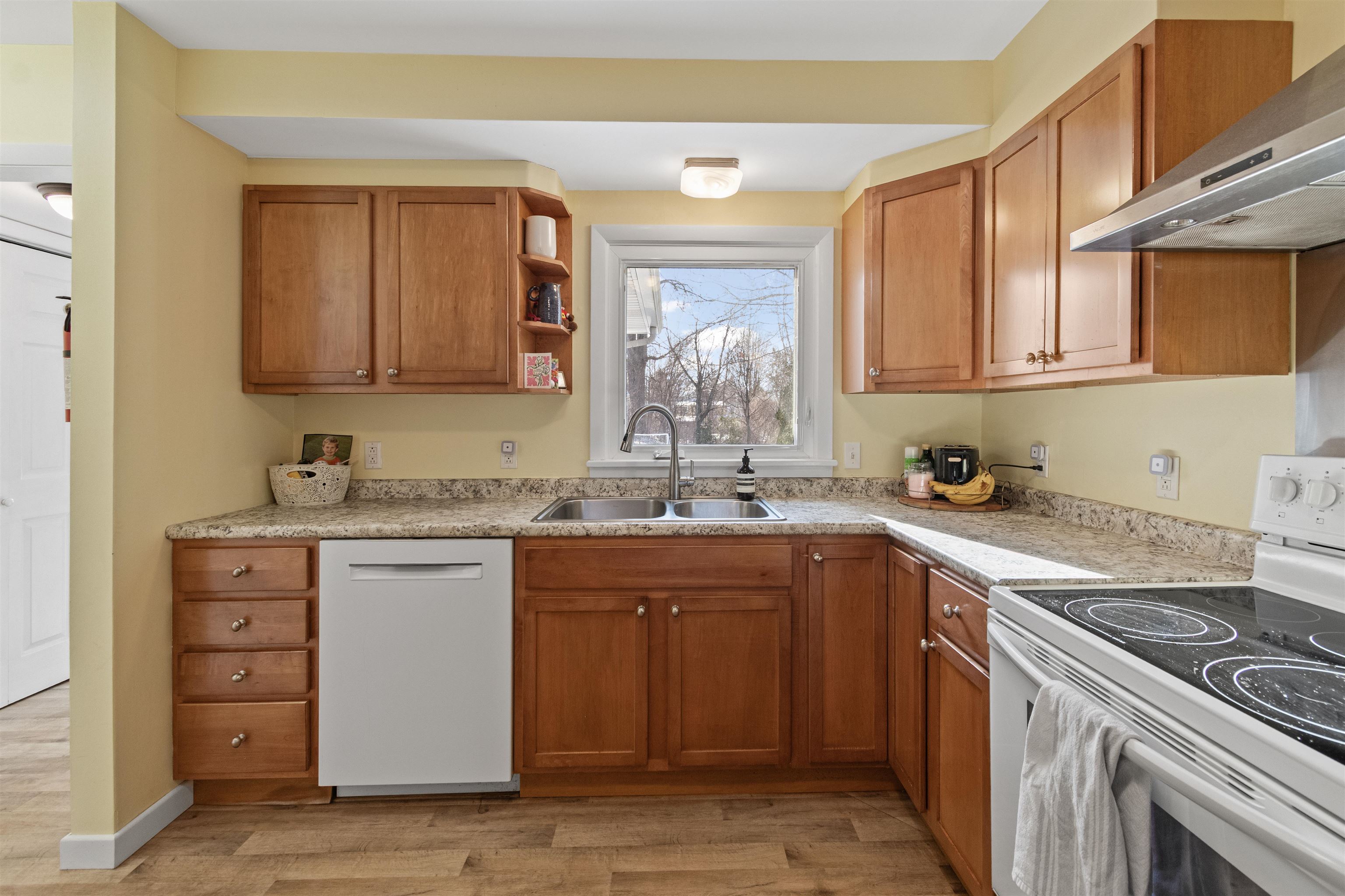 6 Donnelly Court St. Albans, VT 05478 - Photo 11 of 48