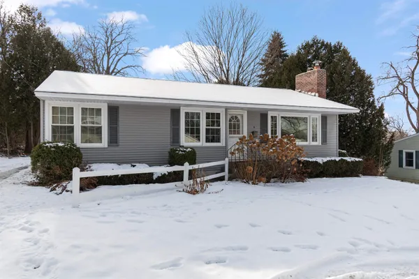 $370,000 | 6 Donnelly Court, St. Albans, VT 05478