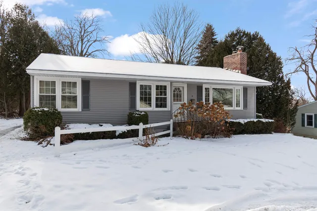 $369,000 | 6 Donnelly Court, St. Albans, VT 05478