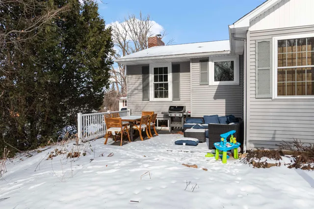 $369,000 | 6 Donnelly Court, St. Albans, VT 05478