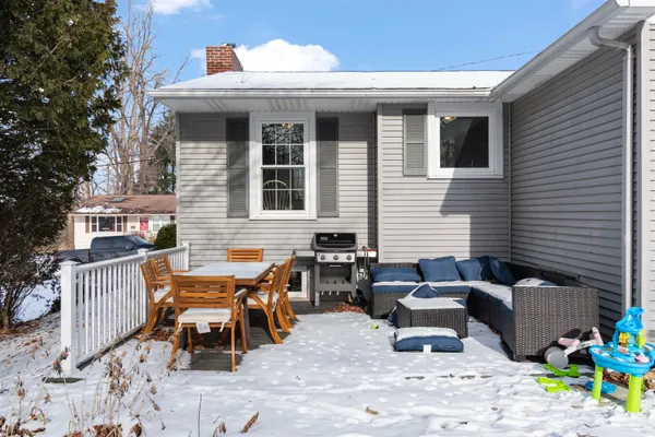 $370,000 | 6 Donnelly Court, St. Albans, VT 05478