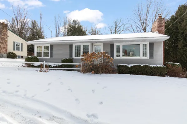 $370,000 | 6 Donnelly Court, St. Albans, VT 05478