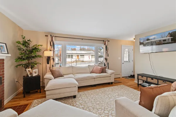 $370,000 | 6 Donnelly Court, St. Albans, VT 05478