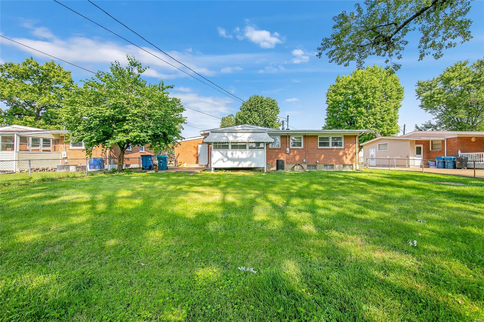 2272 Brown Road St. Louis, MO 63114 - Photo 22 of 30 Gallery Image 22
