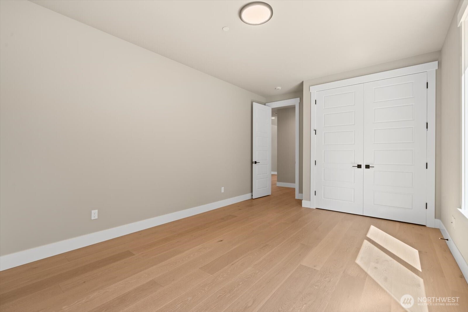 3504 Alaska Road Brier, WA 98036 - Photo 16 of 40 Gallery Image 16
