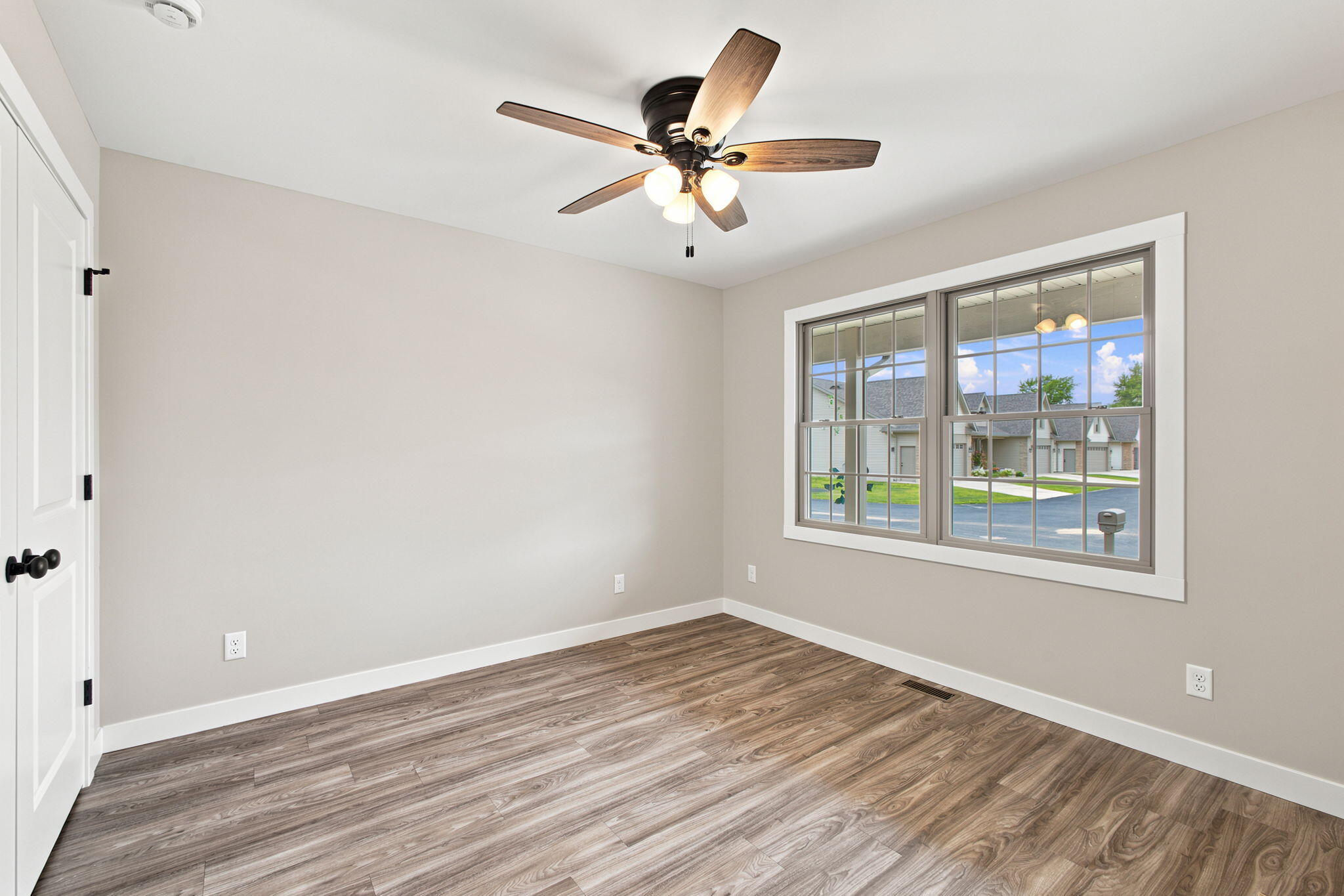 821 9th Street Southwest, Unit 2A De Motte, IN 46310 - Photo 24 of 31 2048x1365