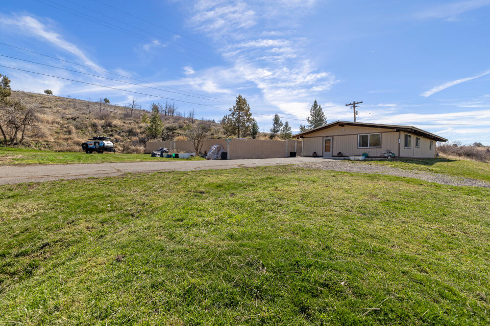 4811 Wocus Road Klamath Falls, OR 97601 - Photo 43 of 44 4811WocusRd-49