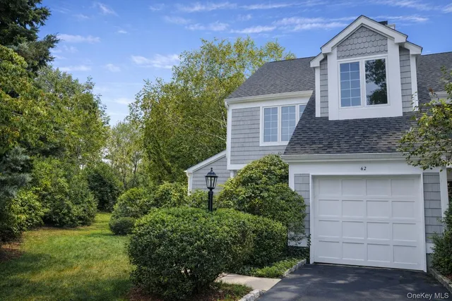 $8,000 | 42 Clarewood Drive, Hastings-on-Hudson, NY 10706