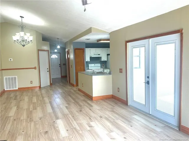 $390,000 | 608 Southeast Dean Terrace, Port St. Lucie, FL 34984