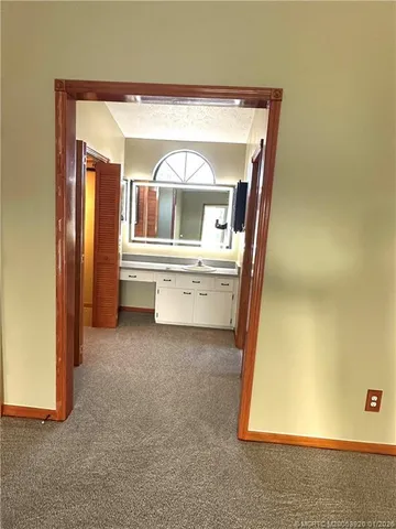 $390,000 | 608 Southeast Dean Terrace, Port St. Lucie, FL 34984