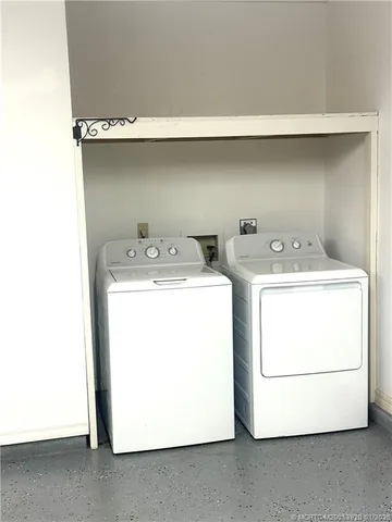 $390,000 | 608 Southeast Dean Terrace, Port St. Lucie, FL 34984