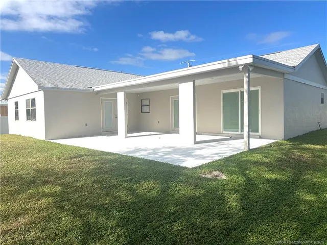 $390,000 | 608 Southeast Dean Terrace, Port St. Lucie, FL 34984