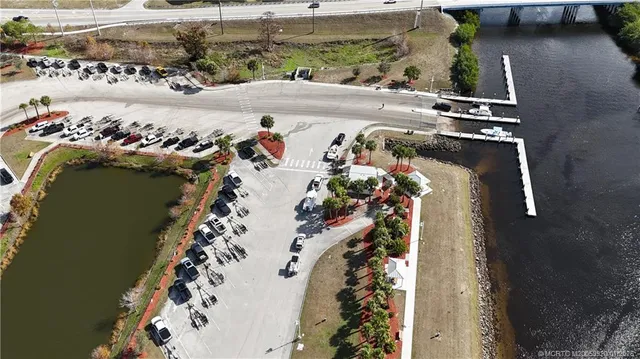 $390,000 | 608 Southeast Dean Terrace, Port St. Lucie, FL 34984