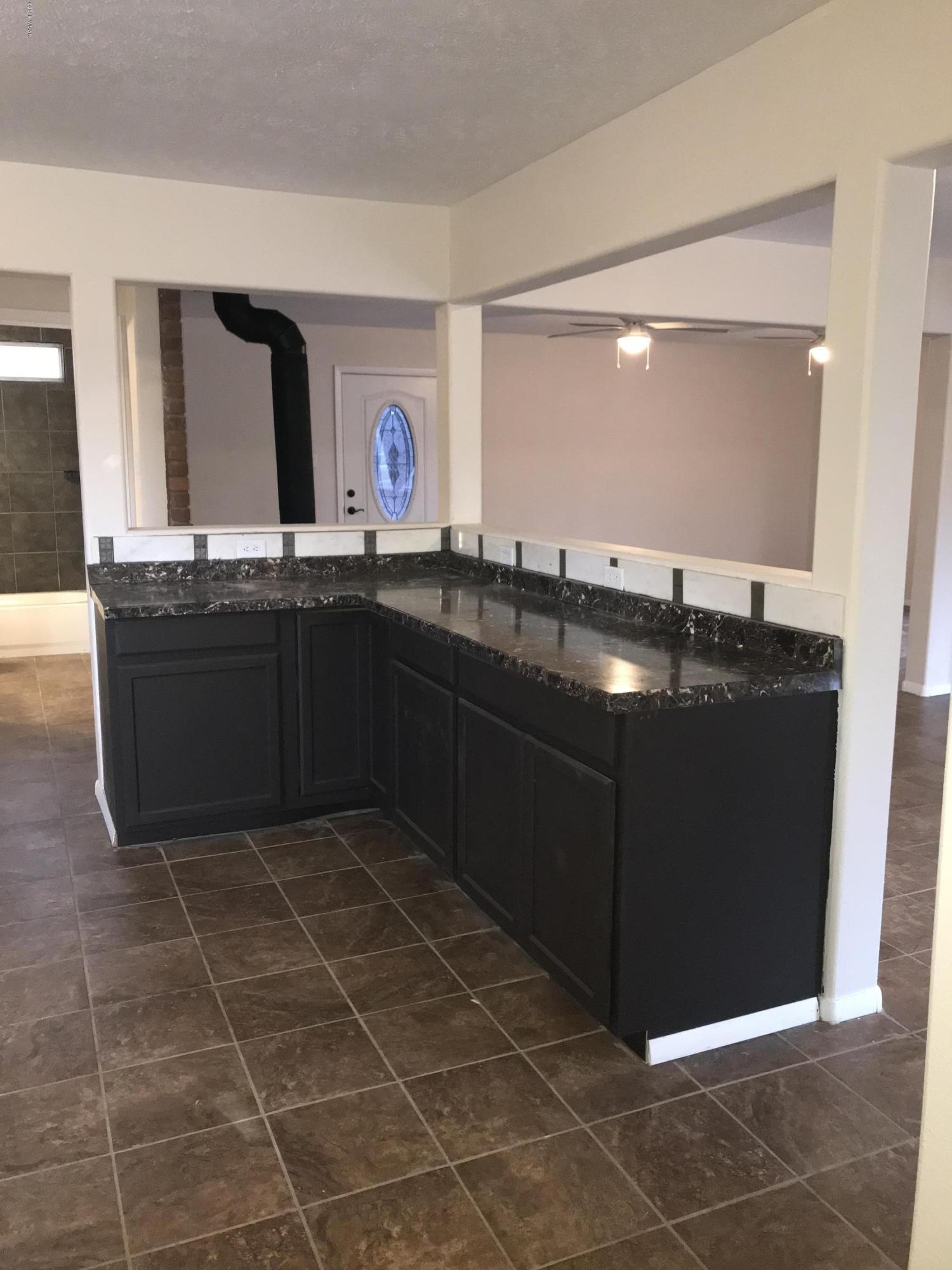 910 South Burk Street Eagar, AZ 85925 - Photo 15 of 35
