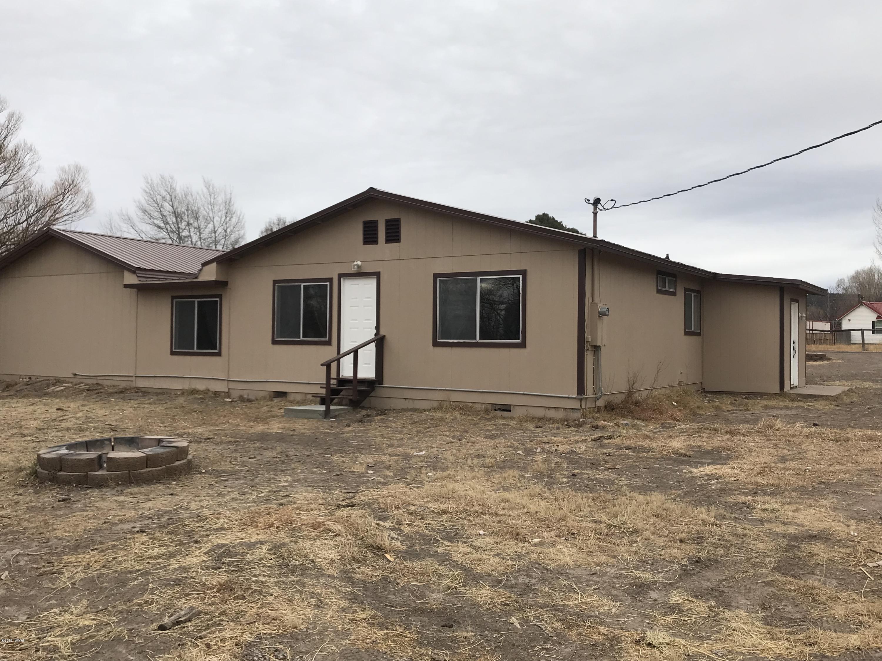 910 South Burk Street Eagar, AZ 85925 - Photo 7 of 35